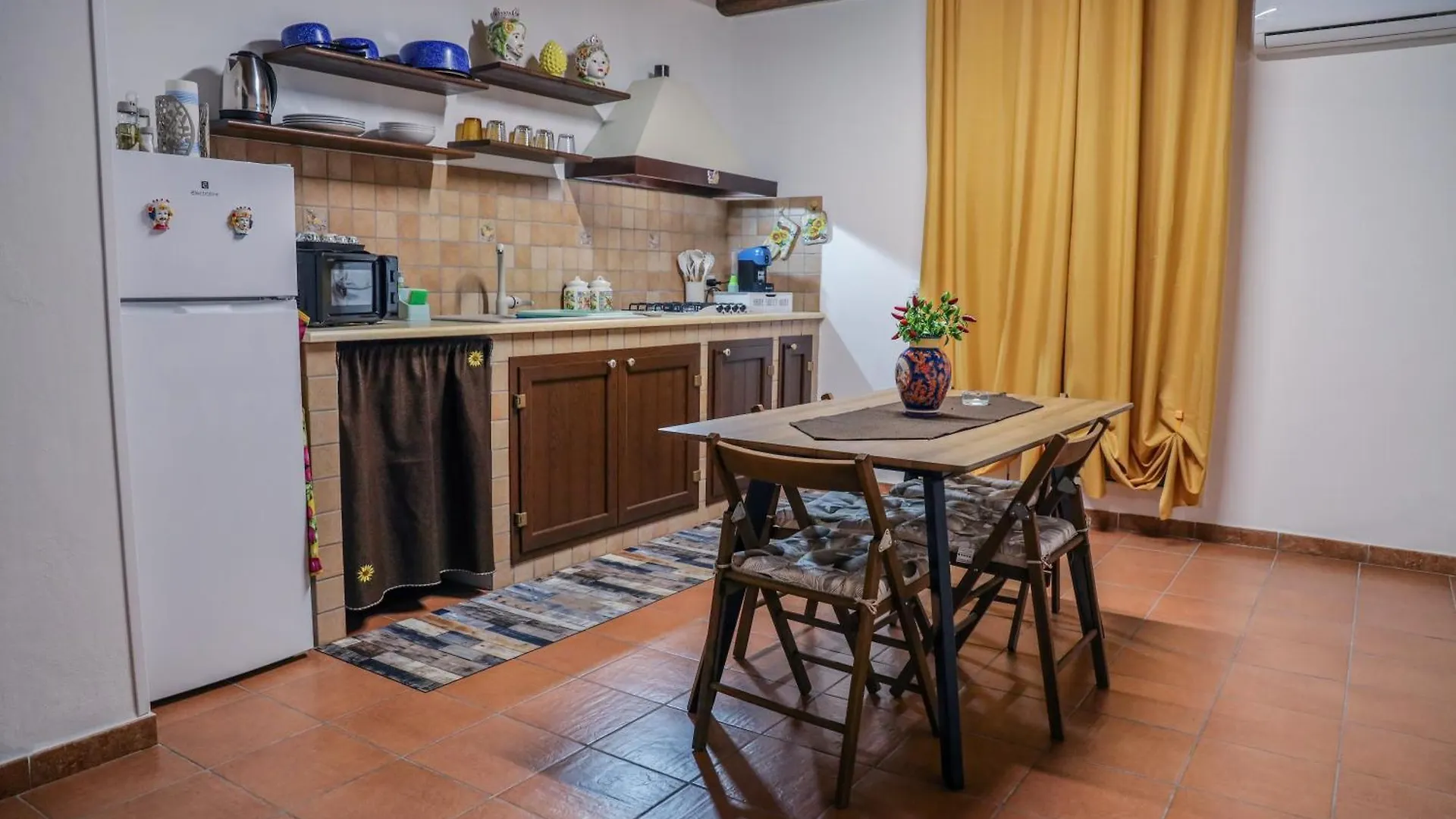 La Folkloressa Apartments Palermo Italia