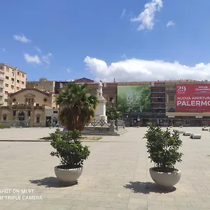 Appartamento Casa Varco Santa Lucia, Palermo